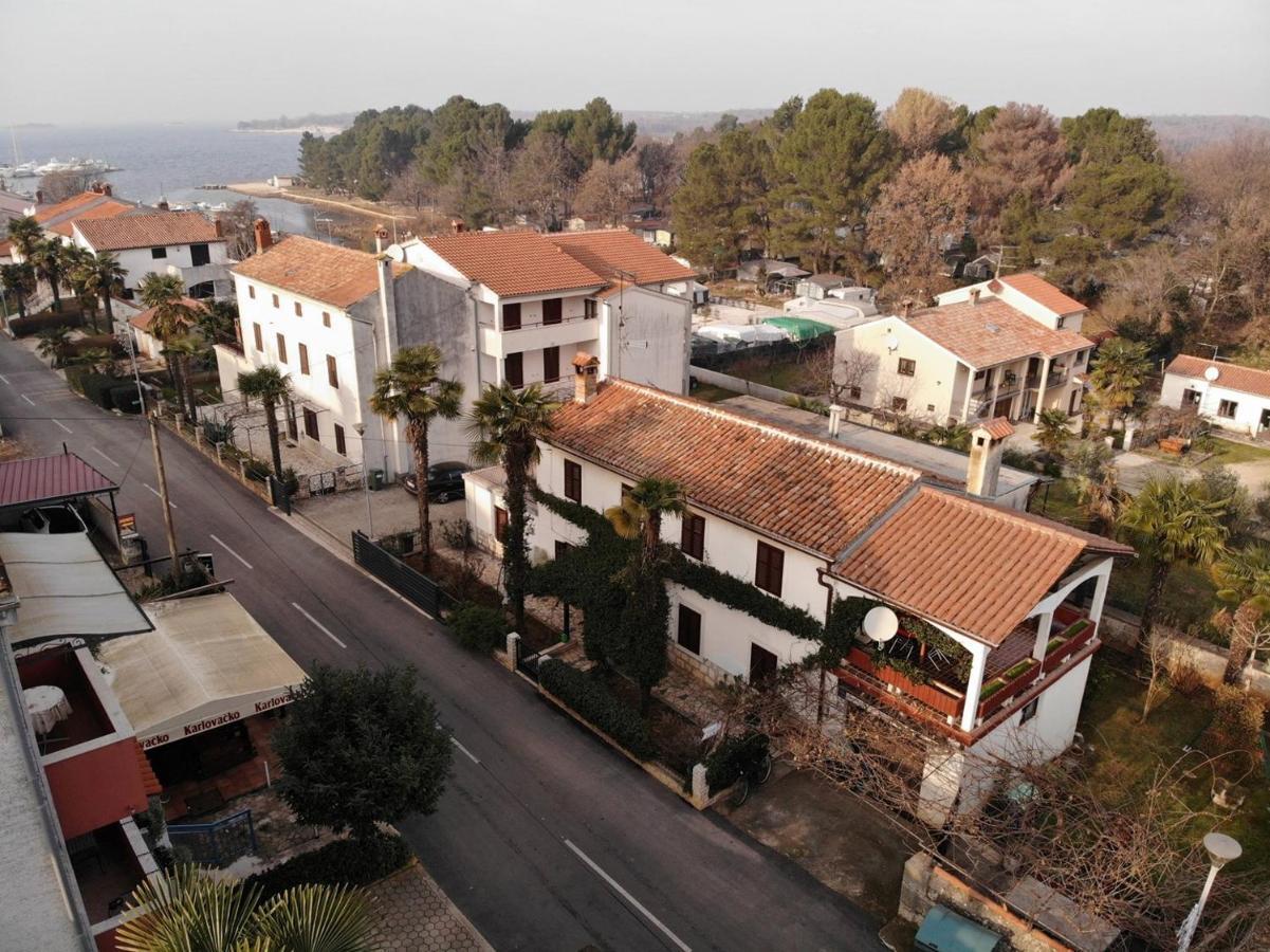 Anamarija Apartments Near The Beach And The Fantastic Adria Sea With Over 10 Small Islands Close By Funtana Exterior photo