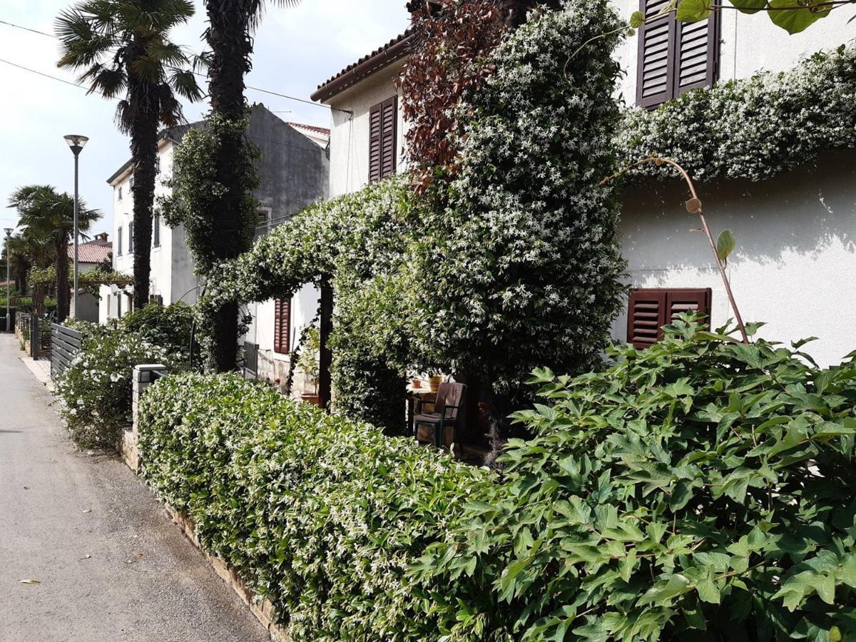 Anamarija Apartments Near The Beach And The Fantastic Adria Sea With Over 10 Small Islands Close By Funtana Exterior photo